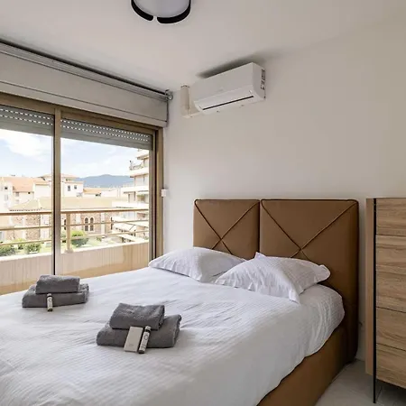 Very Nice Renovated - La Bocca -